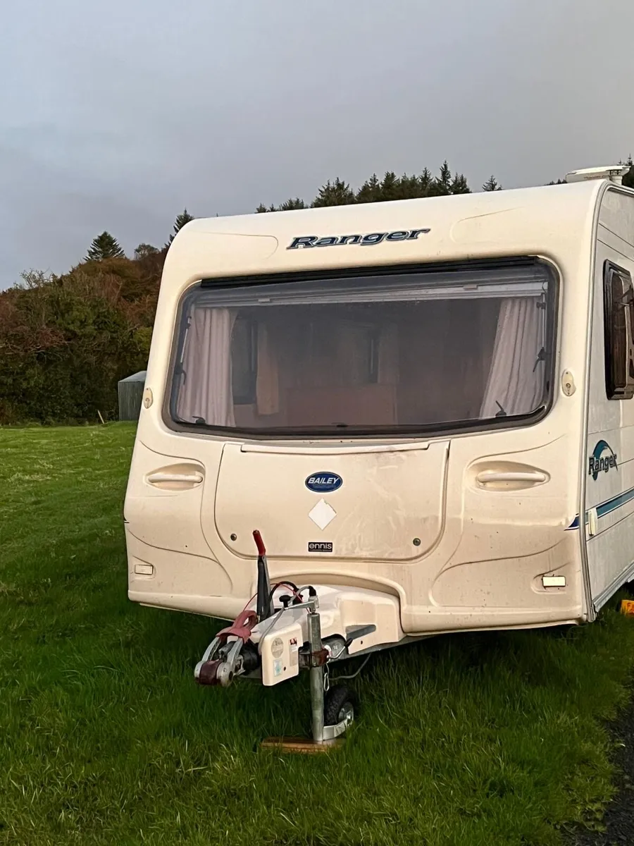 4 berth caravan - Image 3