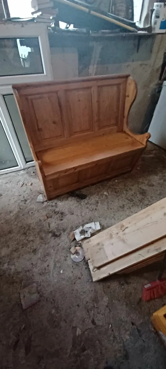 Pine monks bench - Image 1