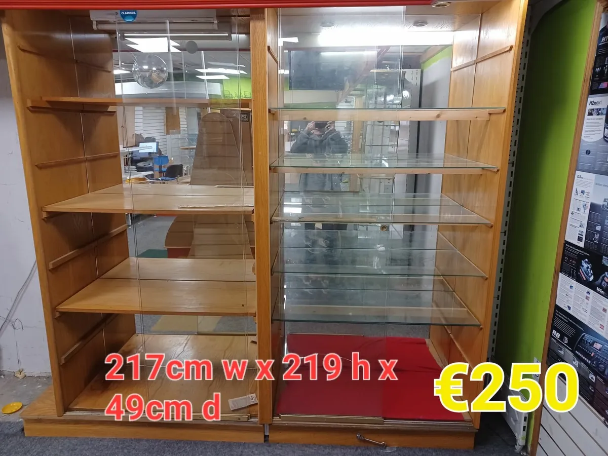Shop display cabinets - Image 2