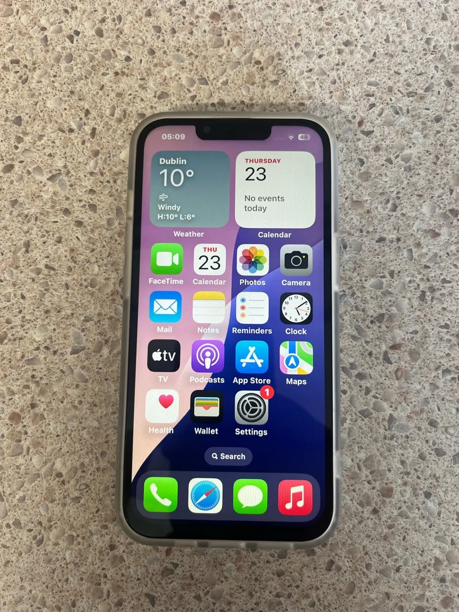 iPhone 13 256gb - Image 1