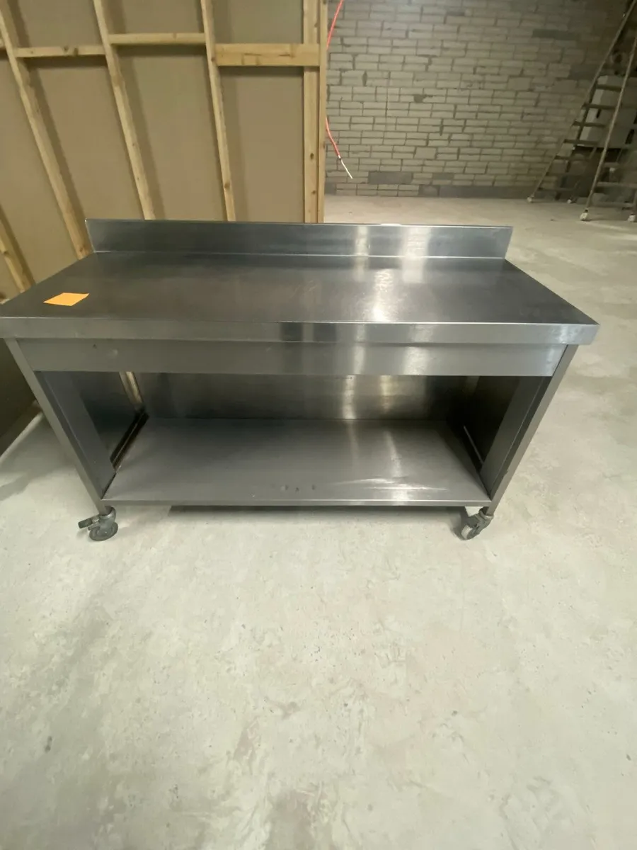 Stainless steel - Image 1