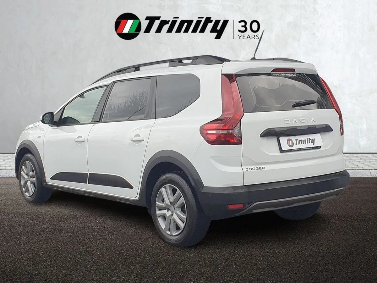Dacia Jogger Expression 1.0 TCe 110 BHP Trinity V - Image 3