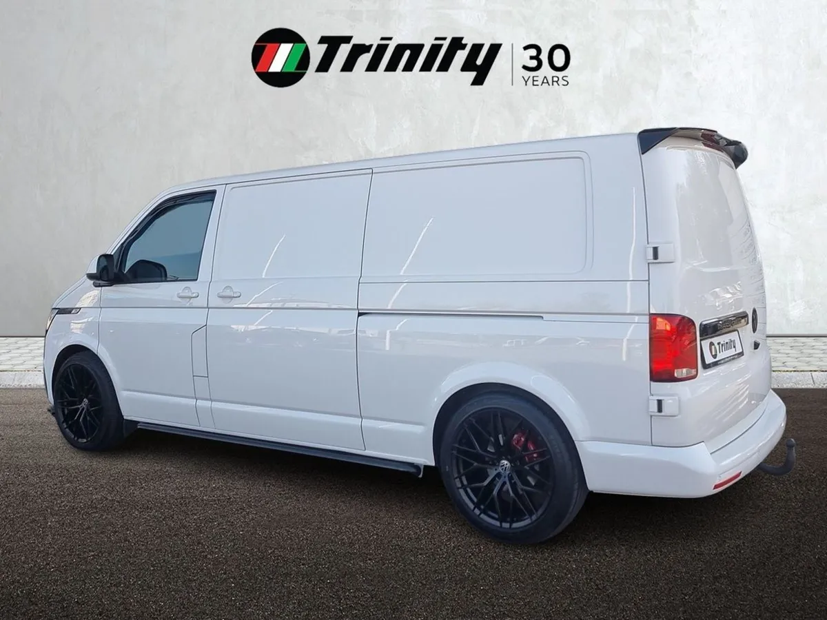 Volkswagen Transporter Huge Spec T6 2.0 TDI 150 B - Image 3