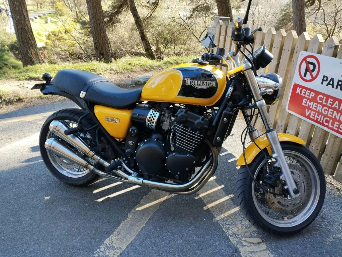 Triumph Thunderbird Sport 900 - Image 1