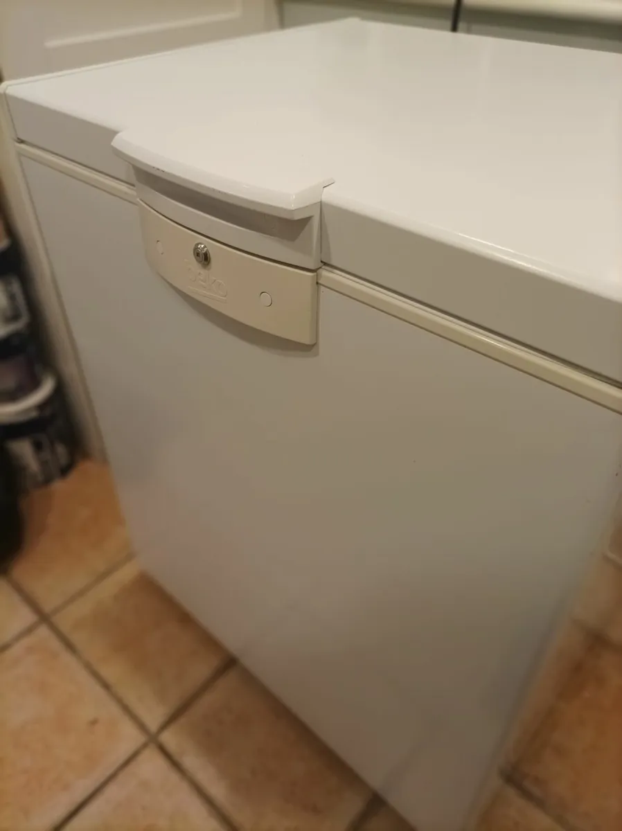 Beko Freezer 216L - Image 2