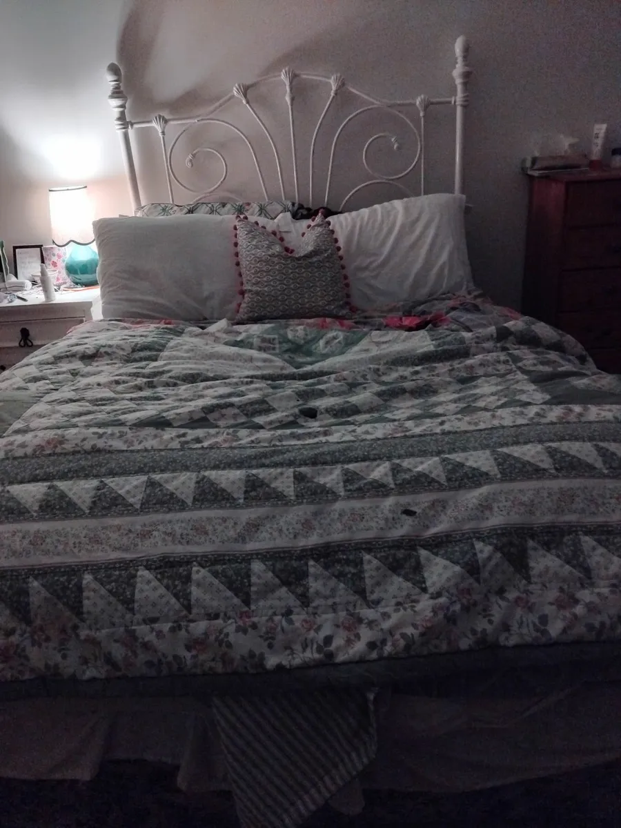Double bed - Image 3