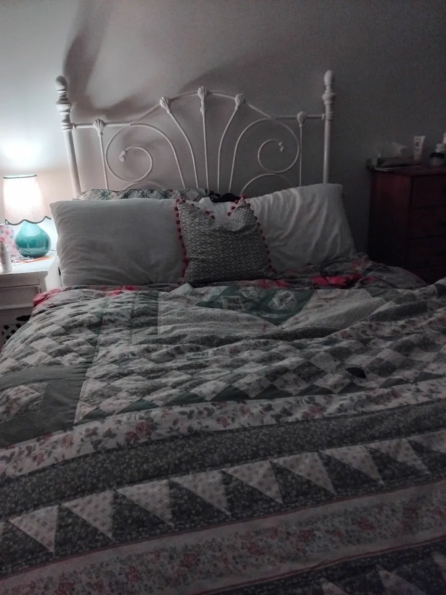 Double bed - Image 4