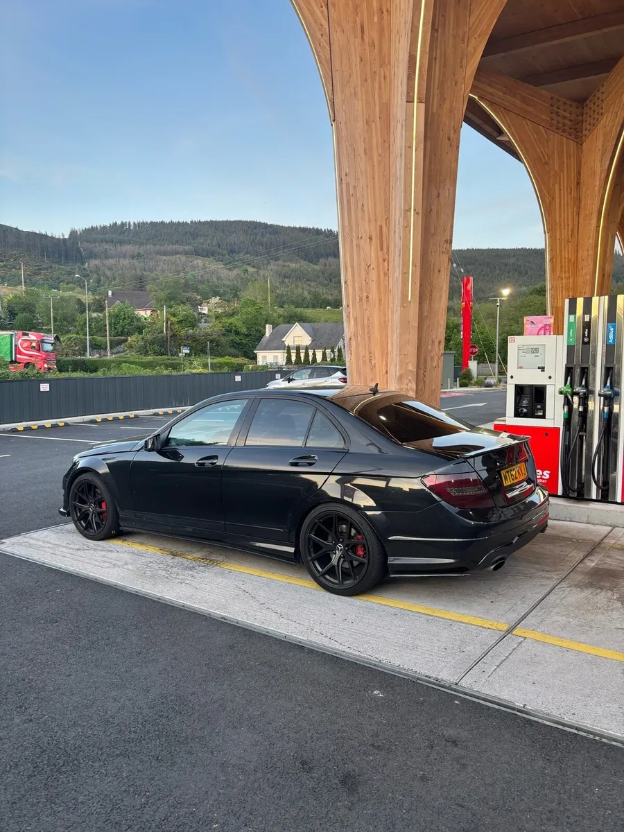 Mercedes C350 CDI 3.0L Diesel - Image 3