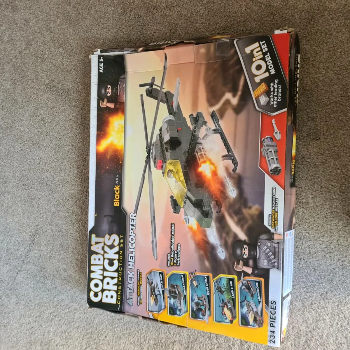 Combat bricks - Image 1