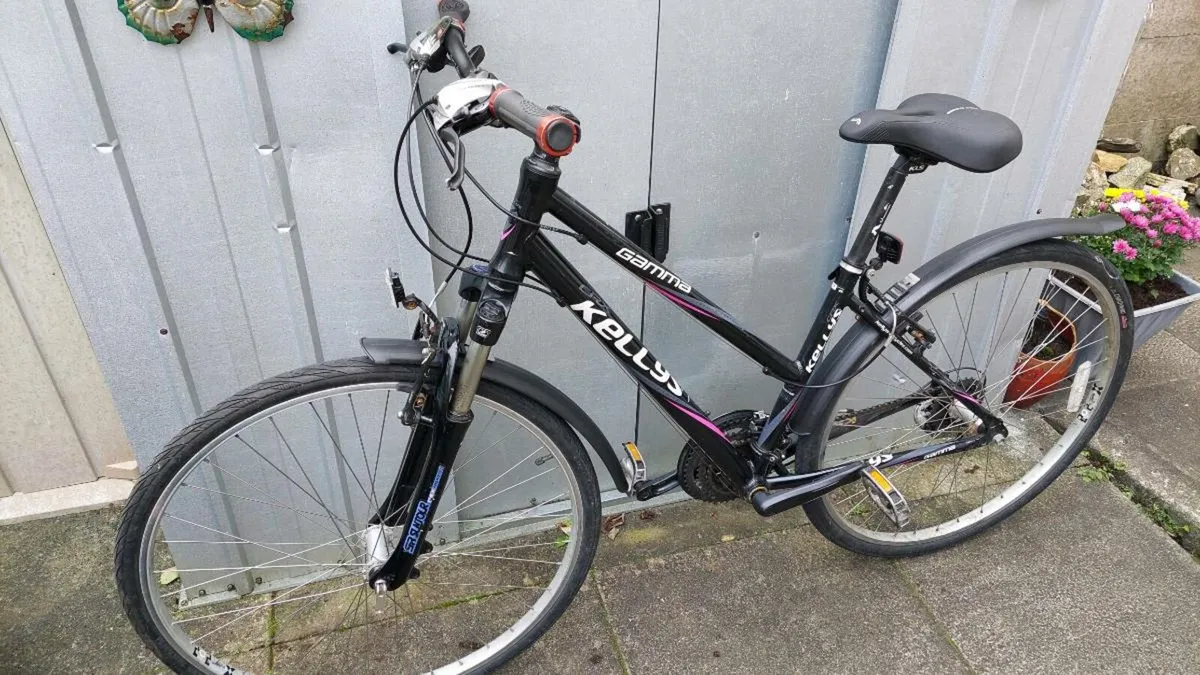 Kelly's Hybrid Bike - Image 3