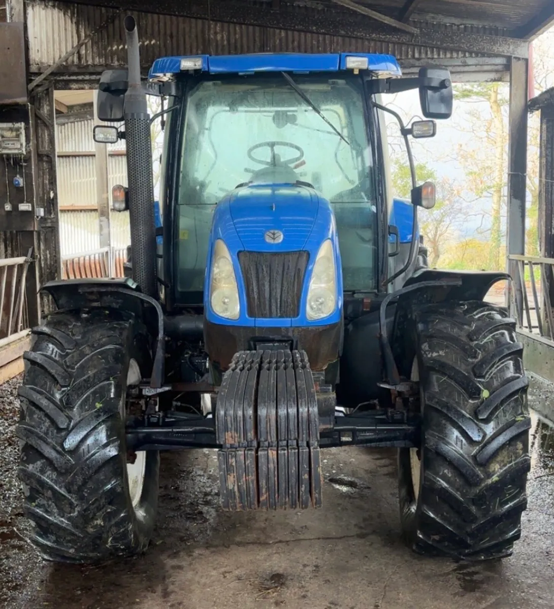 2009 New Holland T6030 Plus - Image 1