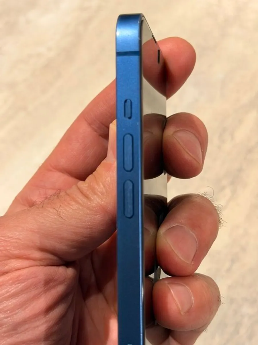 iPhone 13 128GB.Blue  Unlocked - Image 3