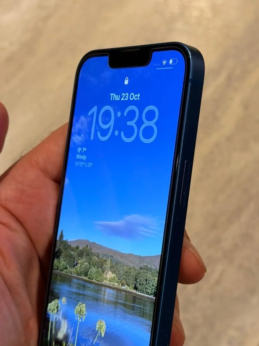 iPhone 13 128GB.Blue  Unlocked - Image 4