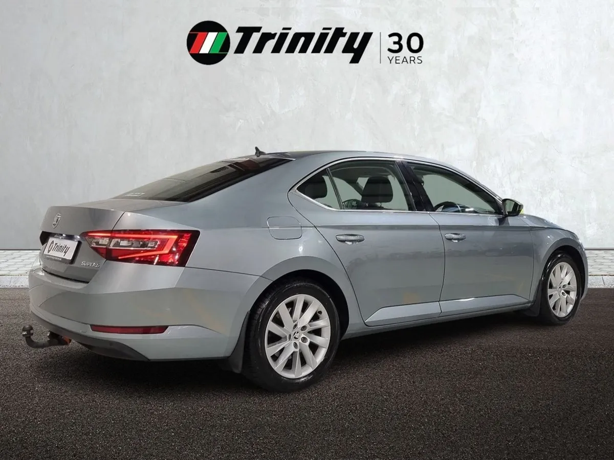 Skoda Superb Style 2.0tdi 150HP Trinity Skoda - Image 3