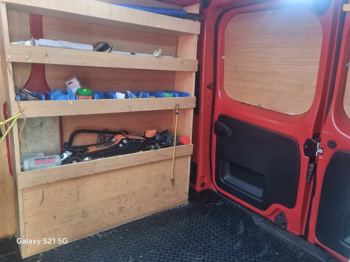 Commercial  van for sale - Image 4