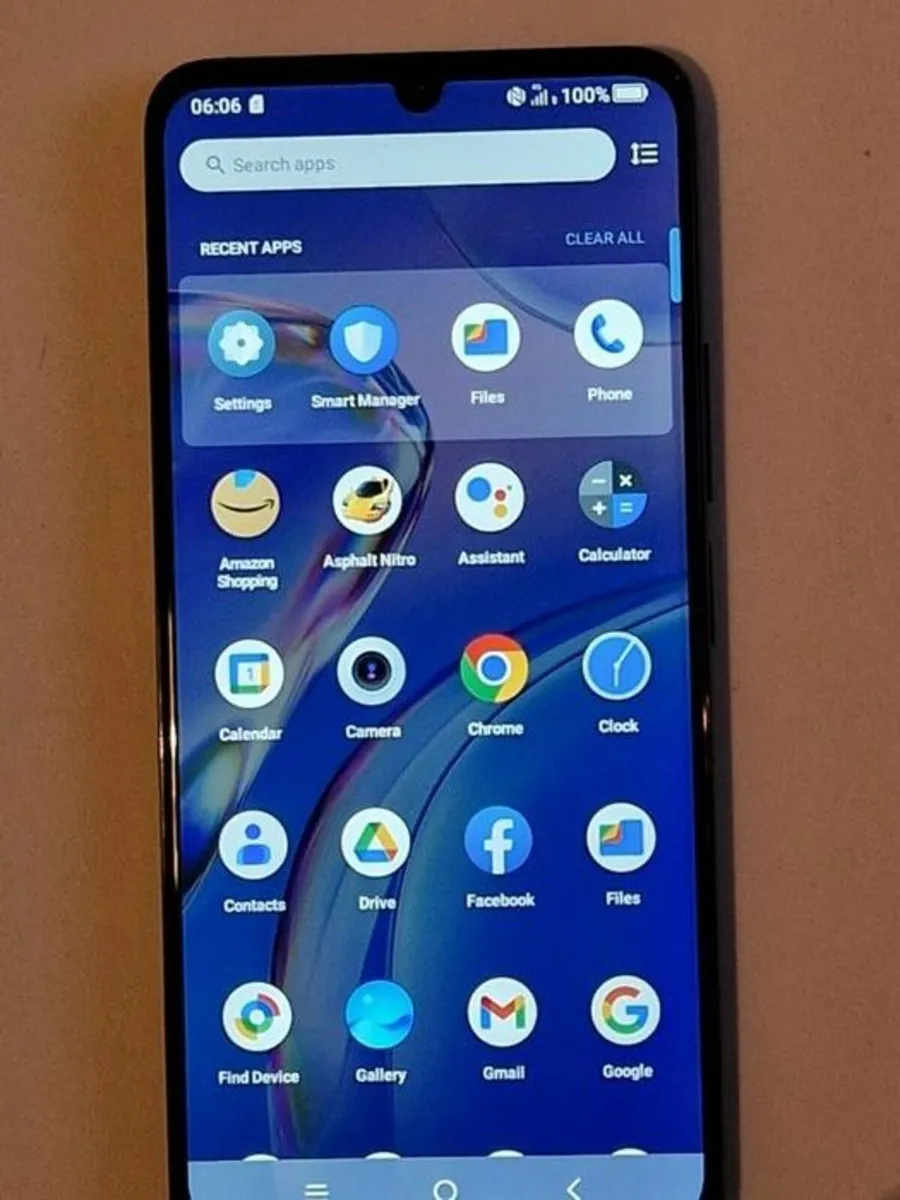 NEW in BOX, TCL40 SE Mobile Phone - Image 2