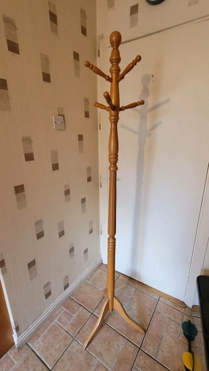 Free standing Coat stand - Image 3