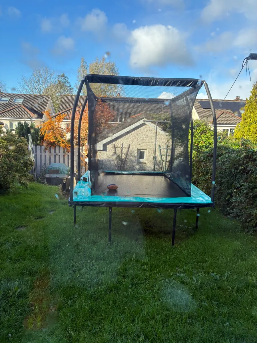 12ft x 8ft Trampoline - Image 1