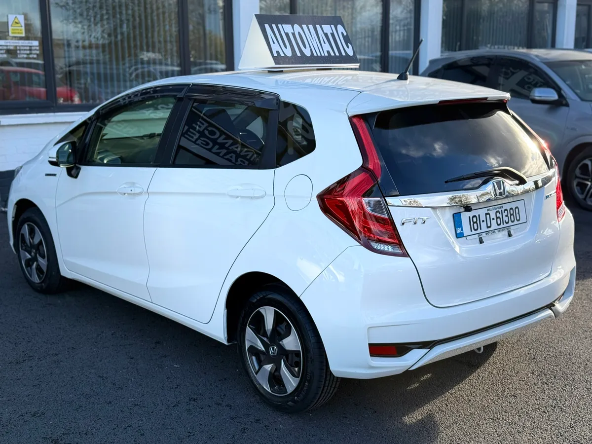 2018 Honda Fit 1.5 Petrol Hybrid ,Automatic - Image 4