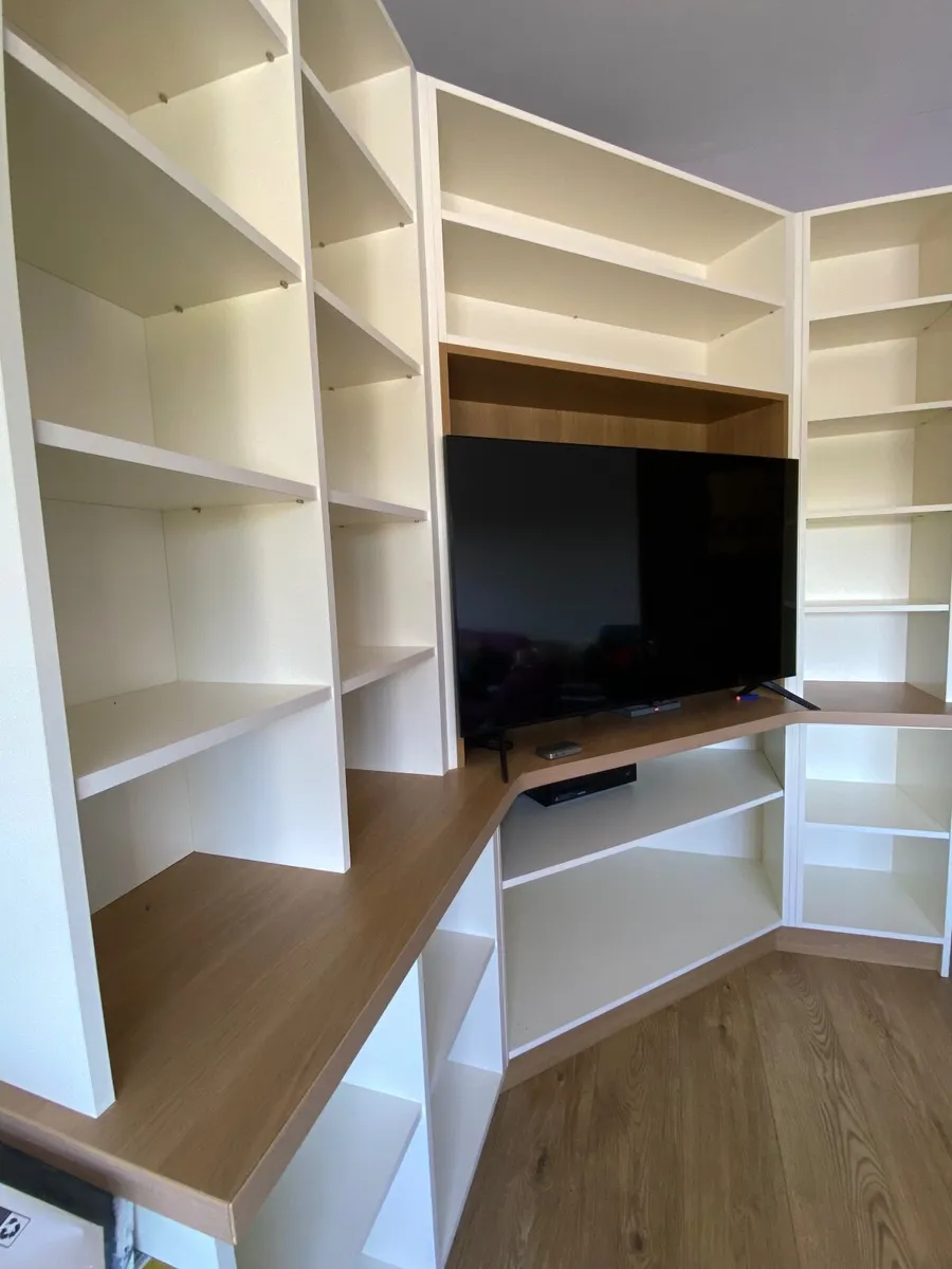 Corner TV Unit - Image 2