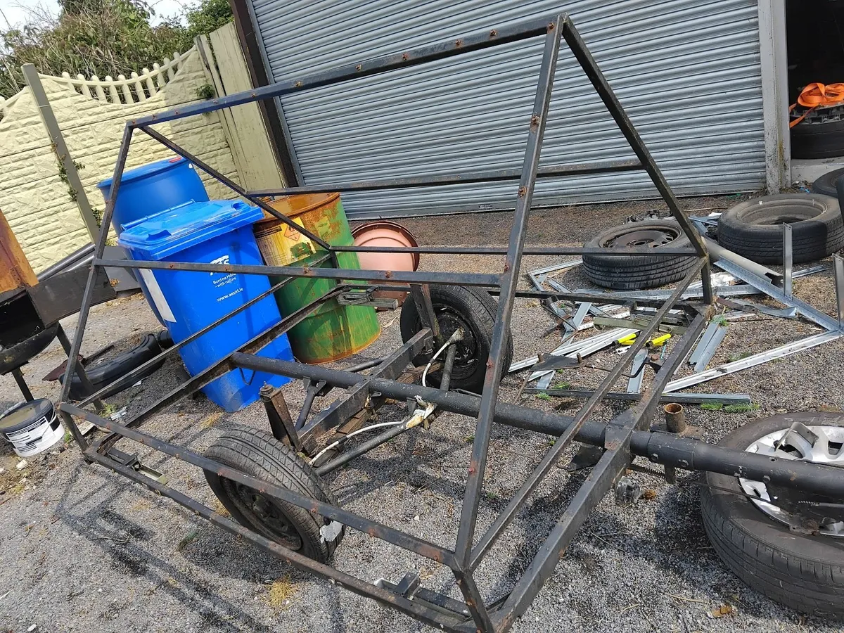 advertising trailer - Image 1