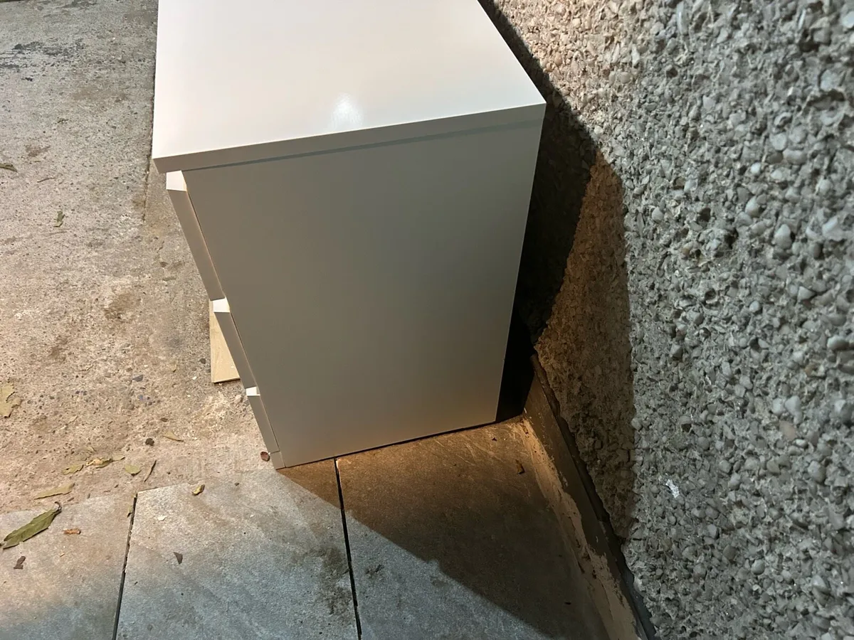 Malm .chest of drawers - Image 3