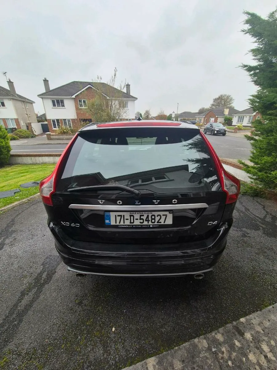 Car - Image 3