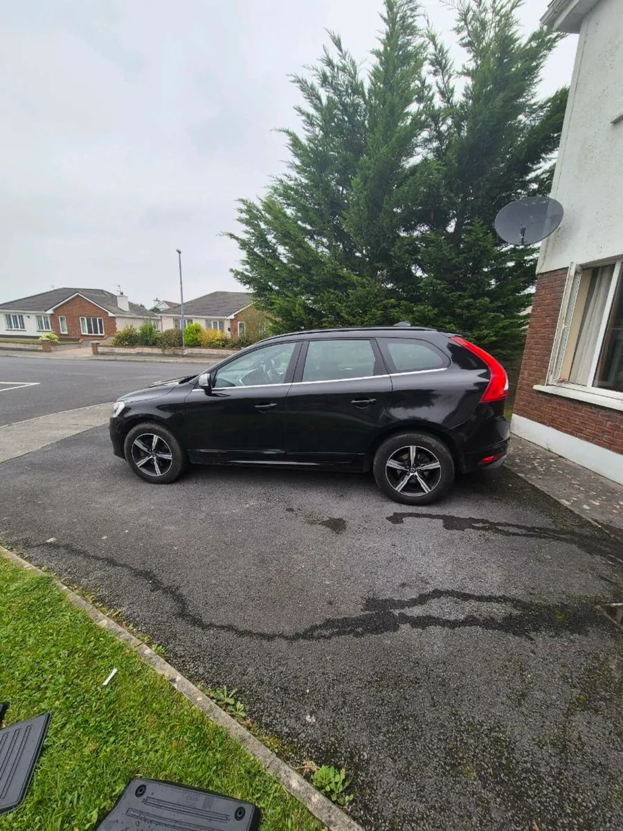 Car - Image 2