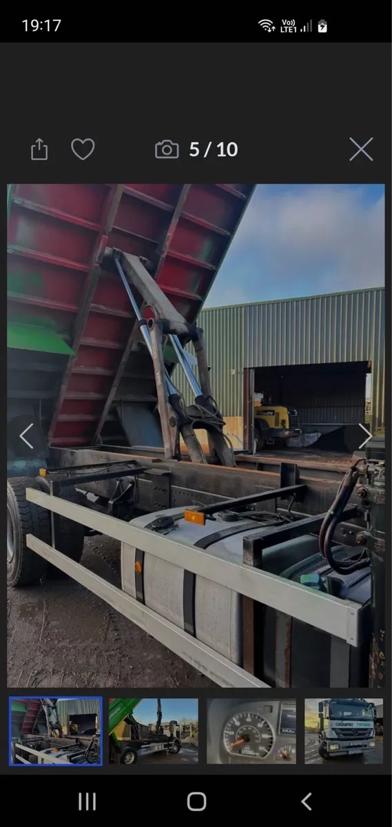 Twin under floor tipper rams & frame - Image 1