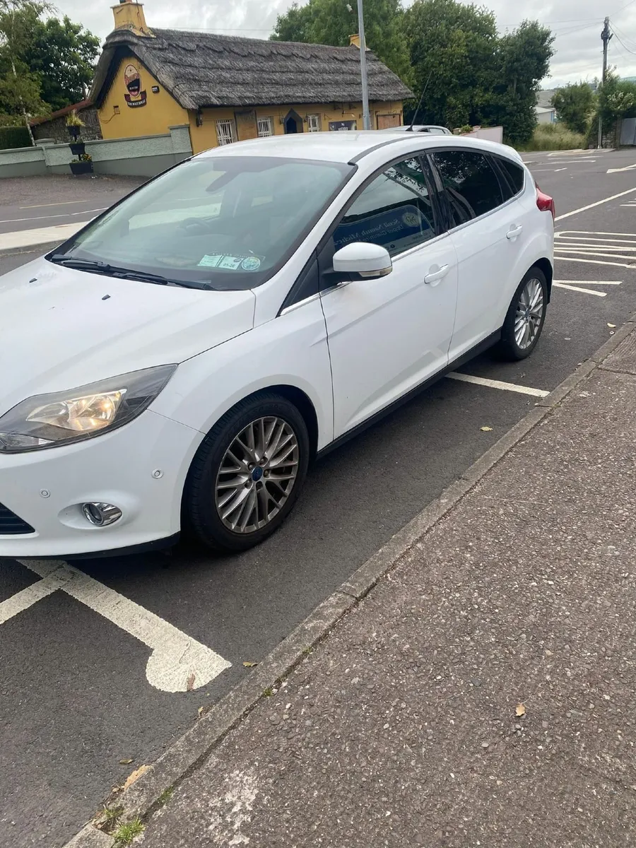 Ford Focus 2013 - Image 2