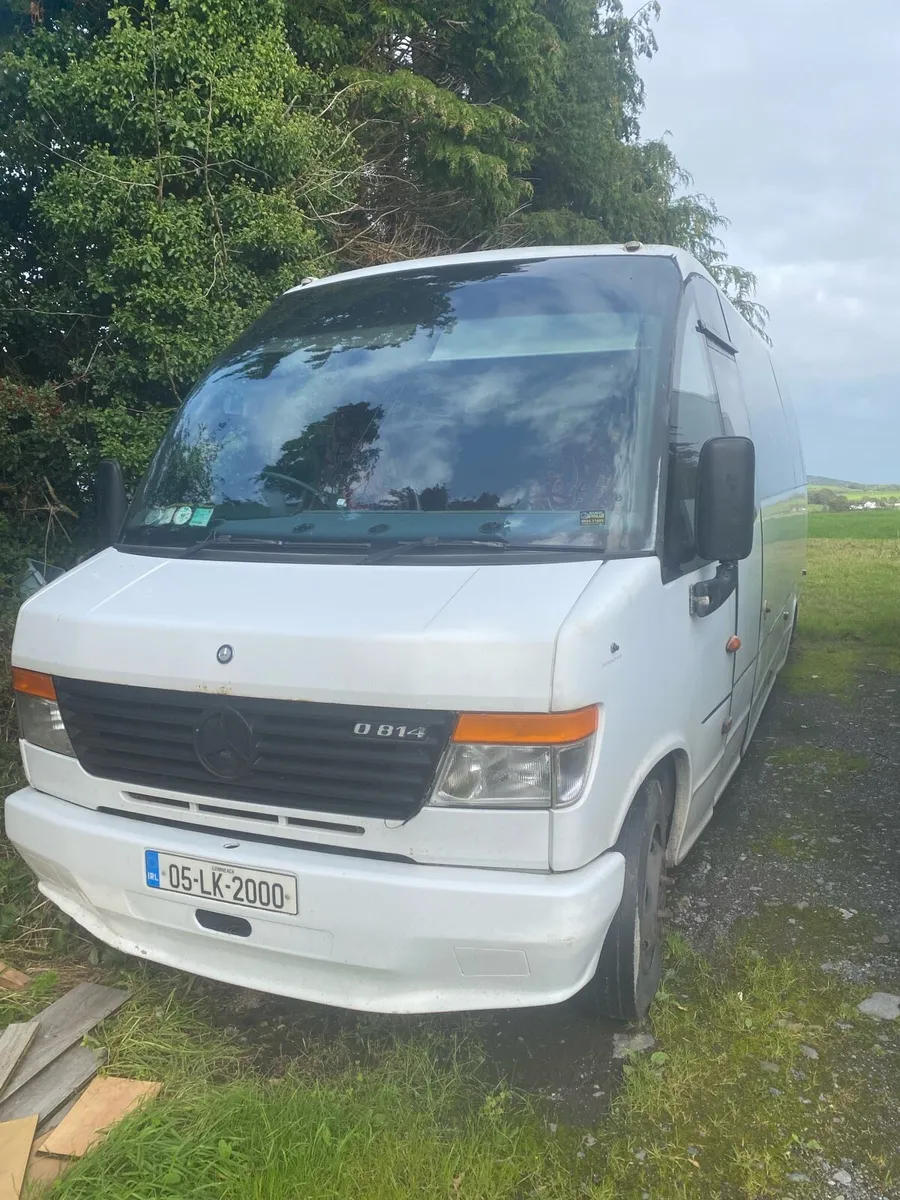 2005 Mercedes Vario 814D - Image 1