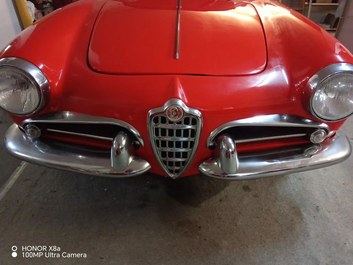 Alfa Romeo Giulietta Spider - Image 1