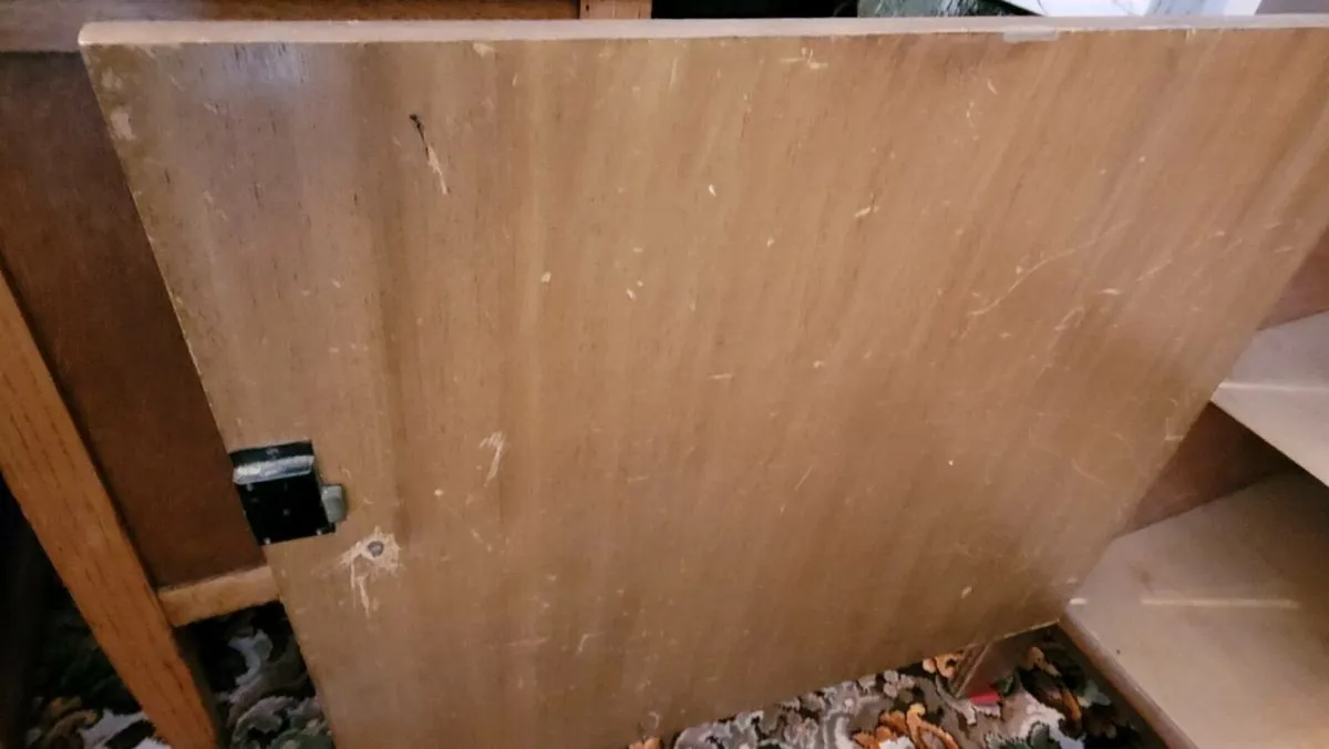 Sideboard - Image 4