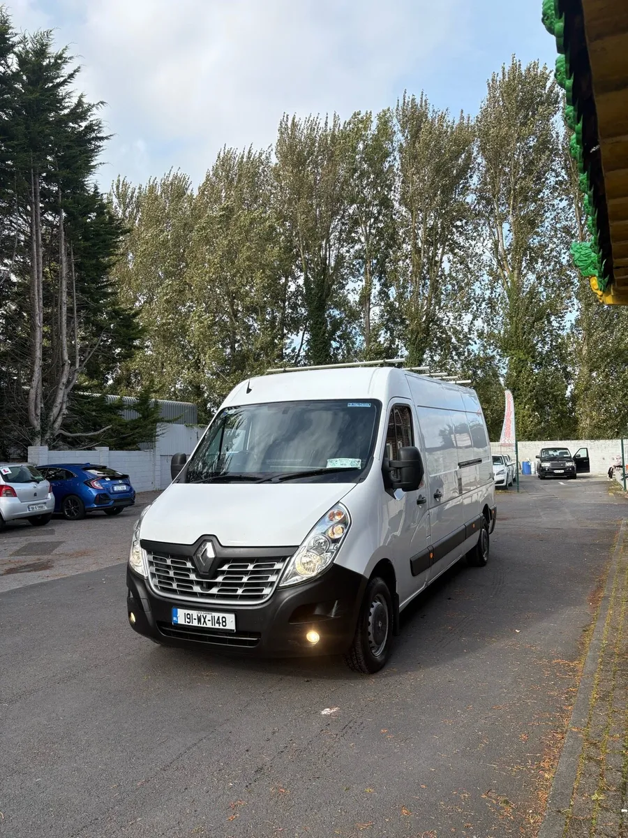 Van - Image 1