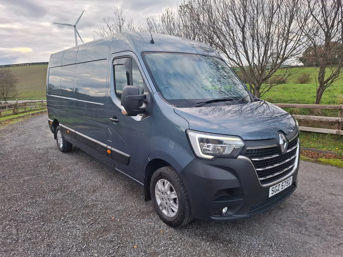 Renault Master 2020 - Image 1