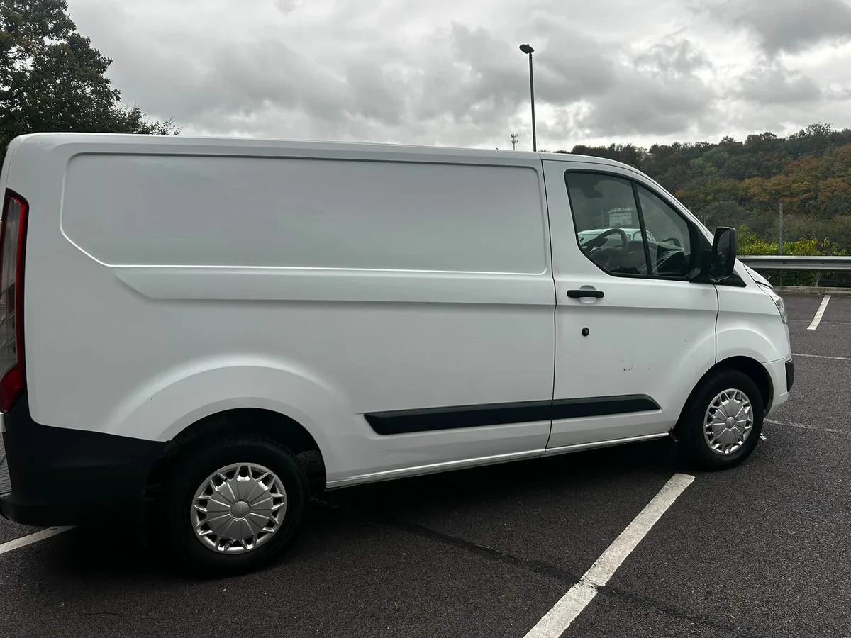 141 Ford custom van Test 6-26. Tax 11-25. - Image 4