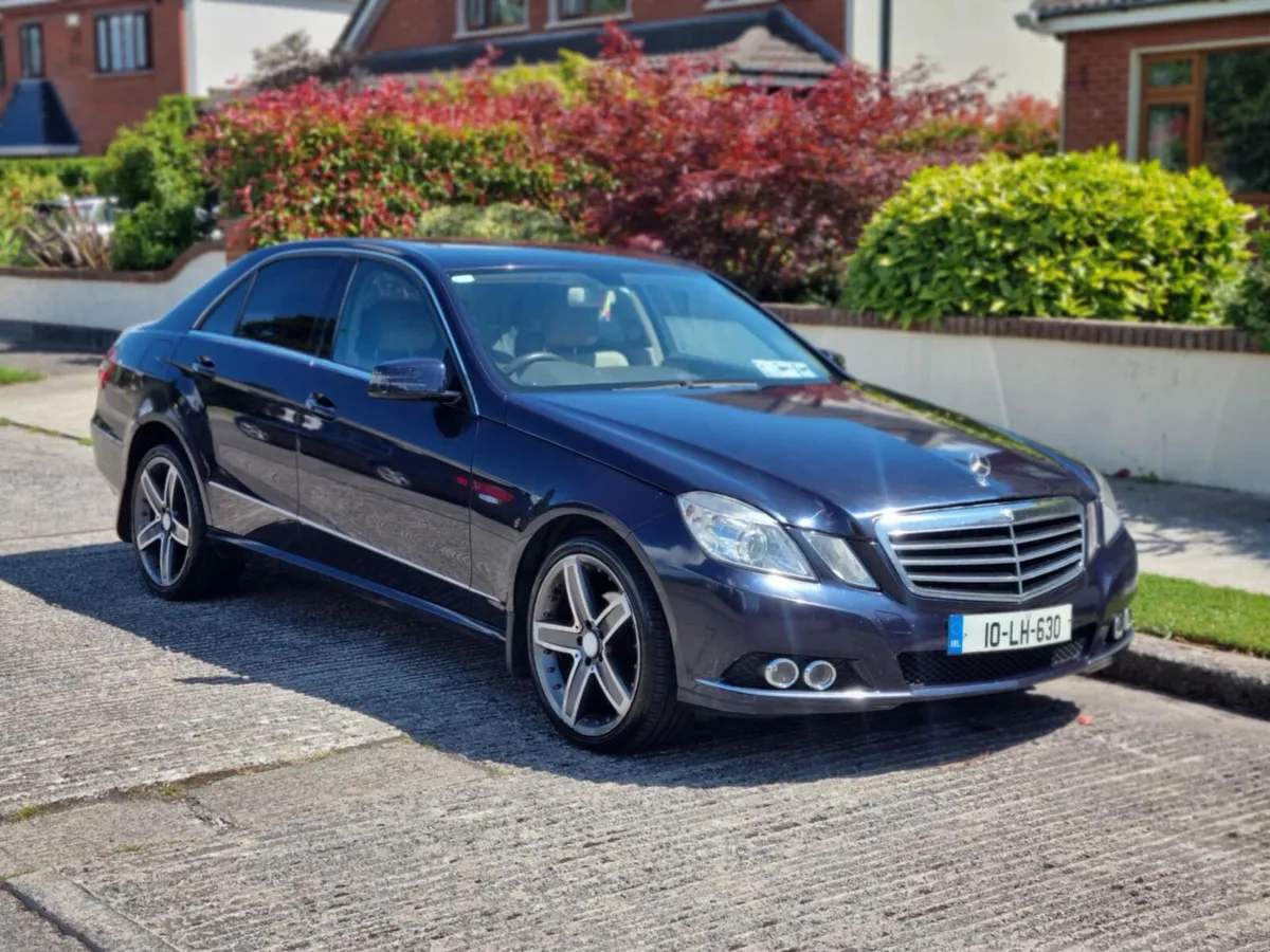 Mercedes E-Class 2010 - Image 1