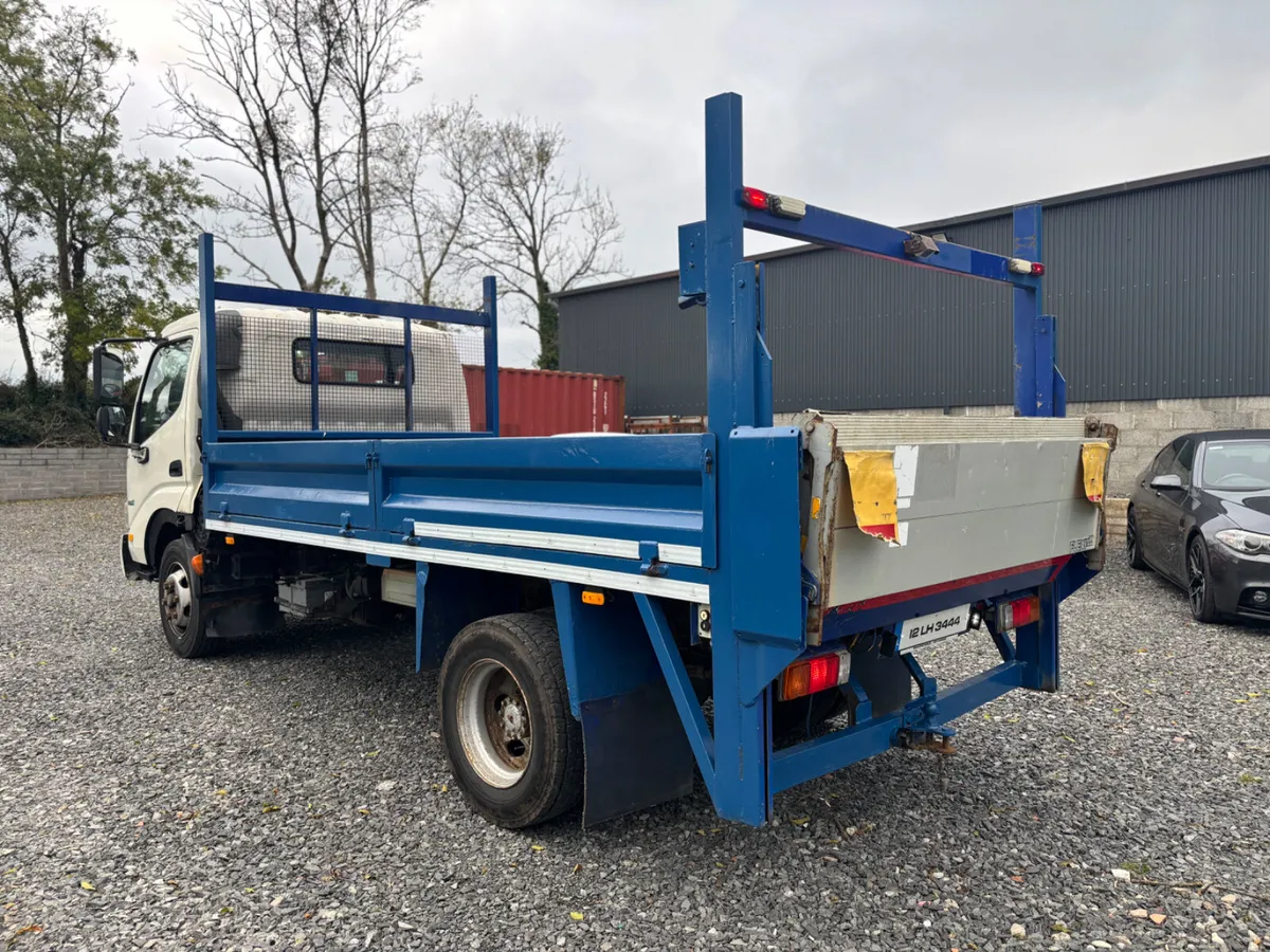 12 Hino 300 Series | 7.5T | Tipper | New DOE - Image 4