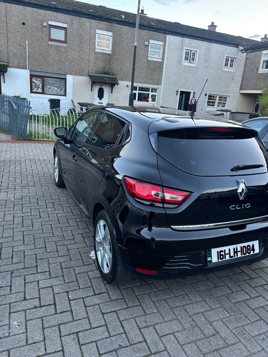 Renault clio - Image 4