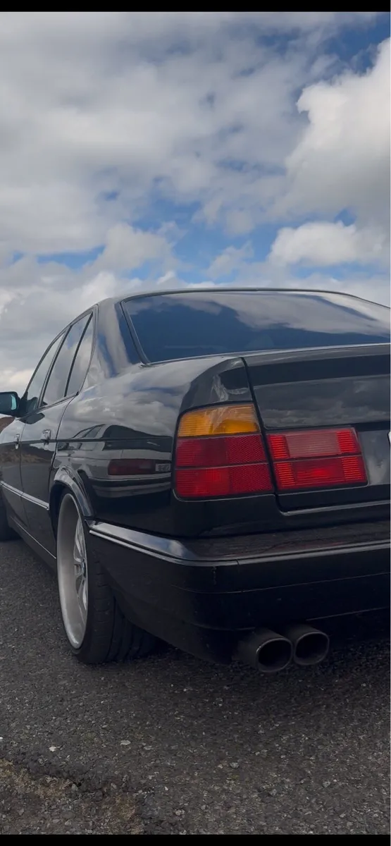 BMW E34i - Image 4