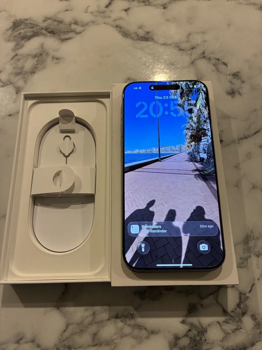 Phone 16 Pro Max, White Titanium, 256GB - Image 2
