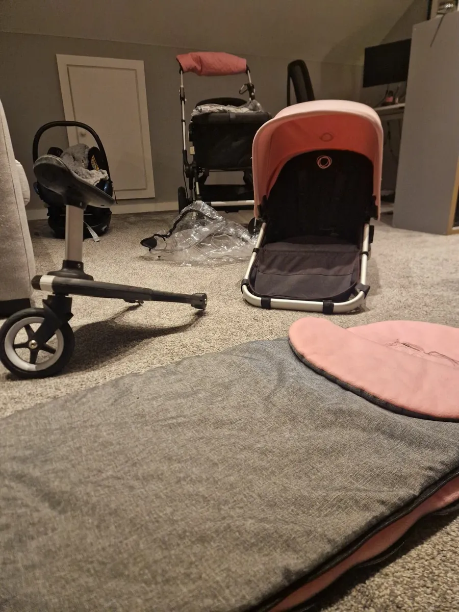 Pram - Image 1