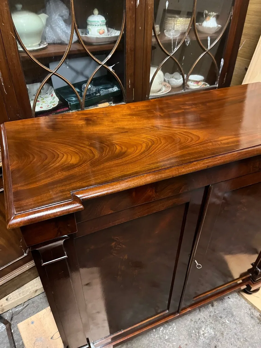 Mahogany cabinet - Image 3