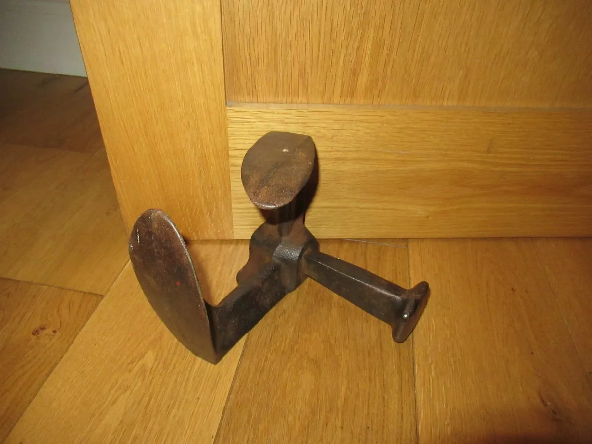 antique anvil iron cobbler vintage cottage pub - Image 3