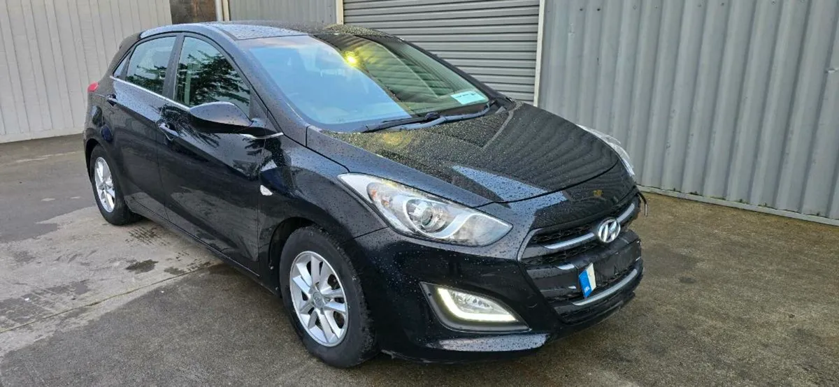 161 HYUNDAI I30 DIESEL - Image 1