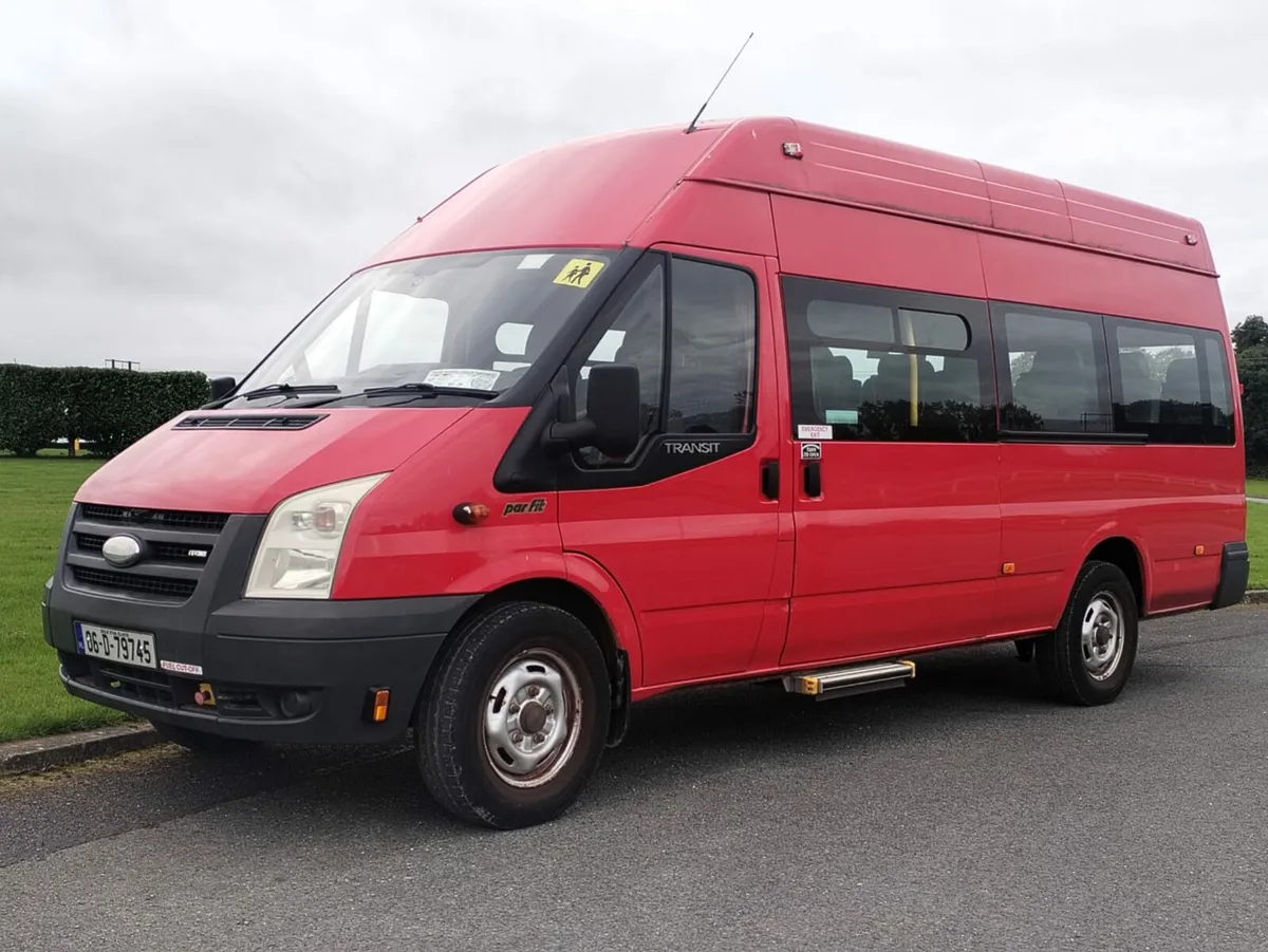 Transit minibus 19 seater - Image 4