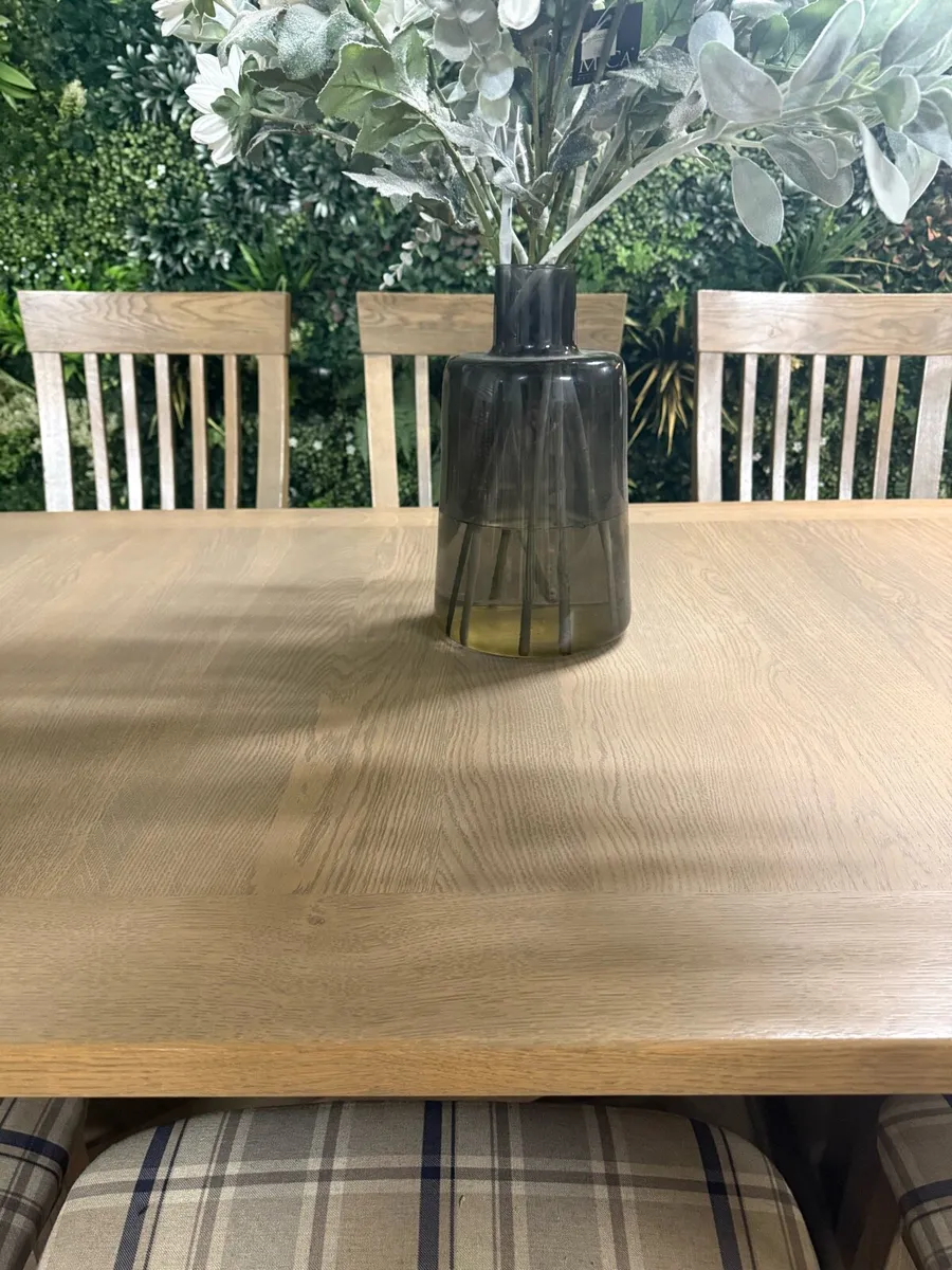 Oak kitchen table & 8 chairs/dining set - Image 3