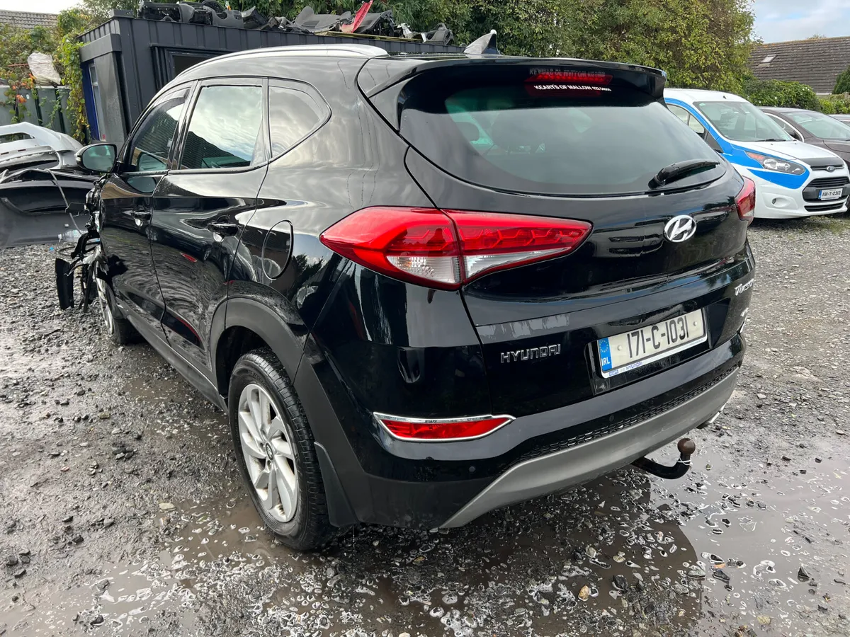 171 Hyundai Tucson 2.0 Dsl 4X4 top spec - Image 1