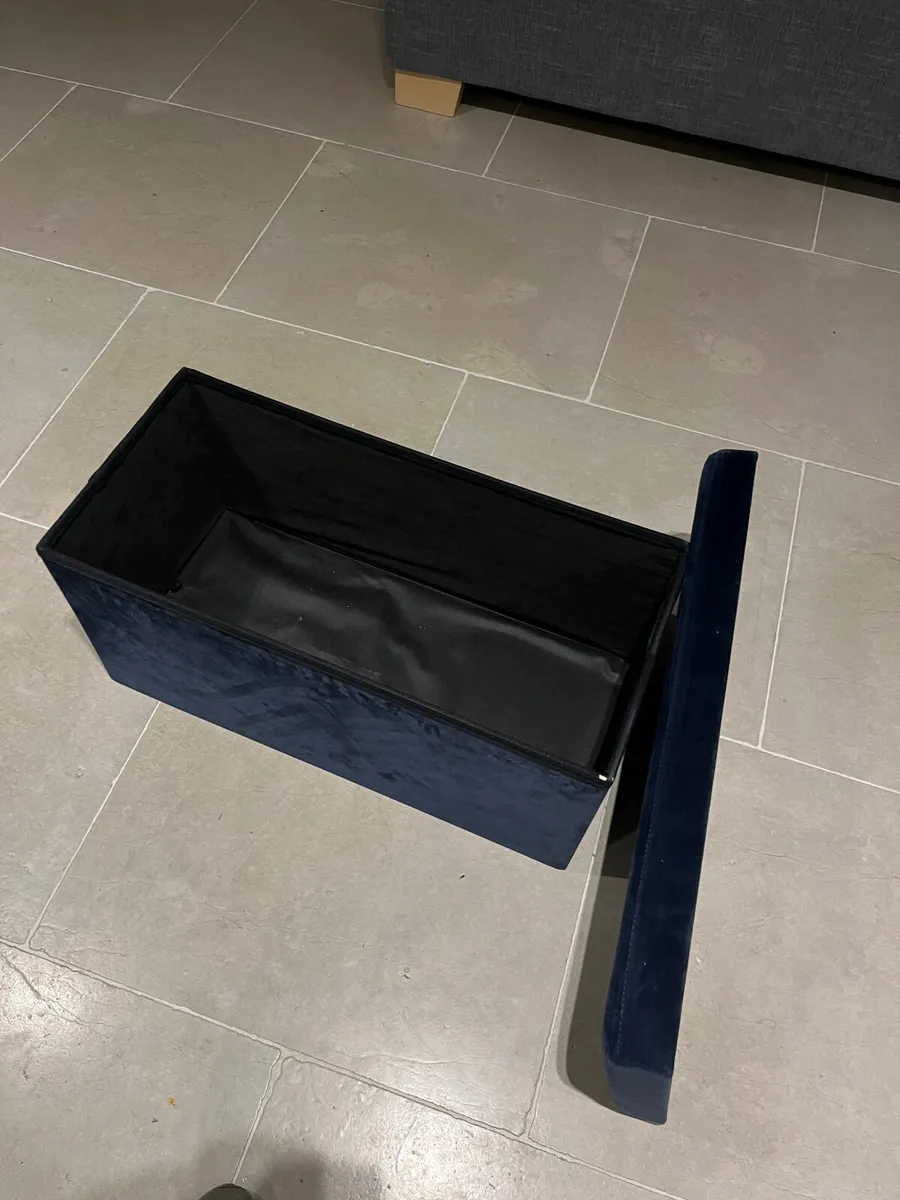 Blanket box - Image 1