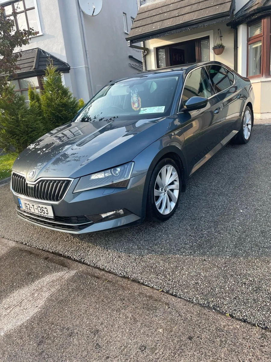2016 Skoda superb 1.6l DSG 7speed - Image 3